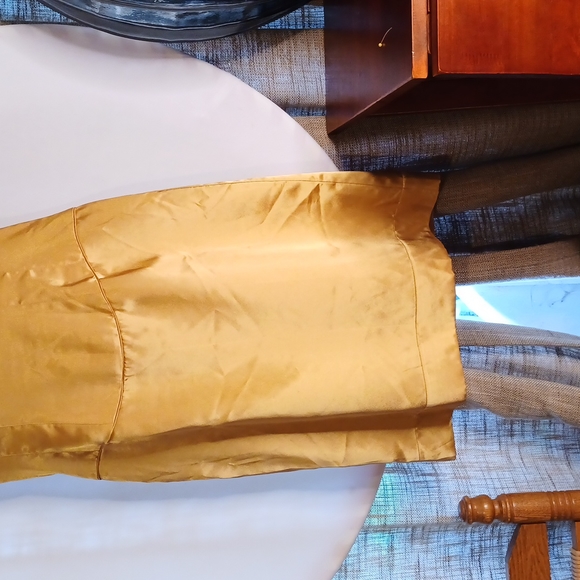 SUSAN LUCCI GOLD SATIN DRESS - Picture 7 of 9